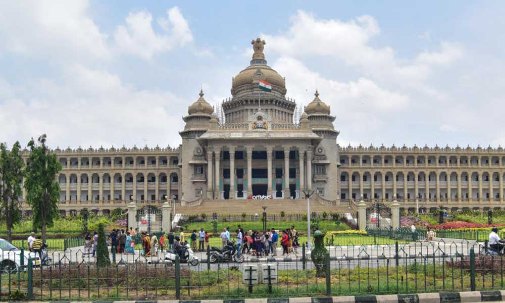 daily wage workers vidhana soudha