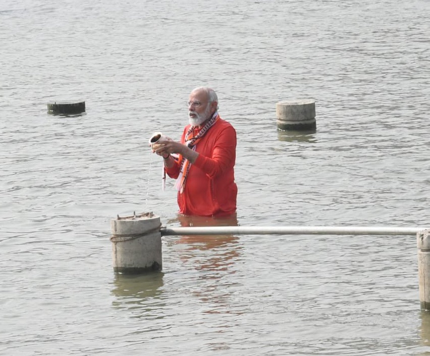 Modi in Ganga River