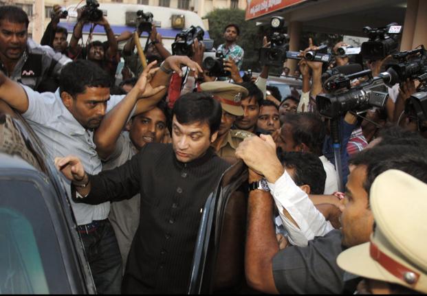 #Akbaruddin Owaisi