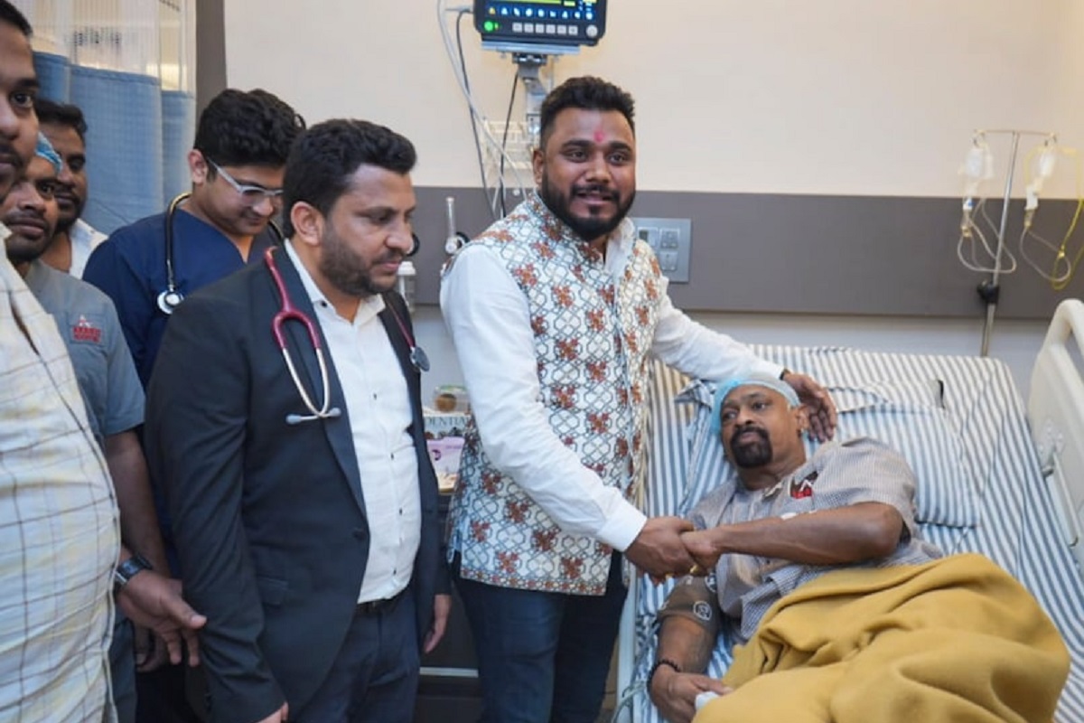 ʻlife-long free treatment to vinod Kambli at his medical facilityʼsays Dr Vivek Trived