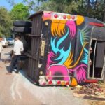 road accident bus pulti